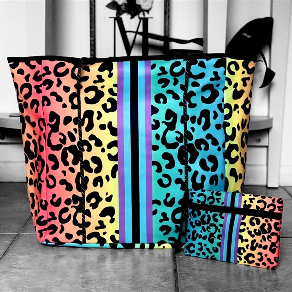 ❗️NEW❗️Vibrant Color Tote - Picture 6 of 9